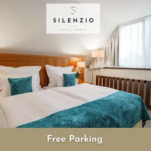 Hotel Silenzio, Prague
