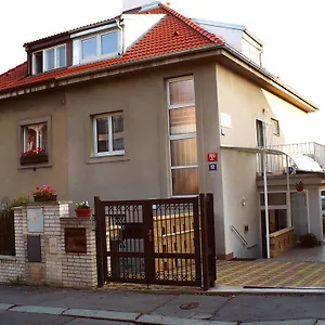 Maison d'hôtes Nika, Prague