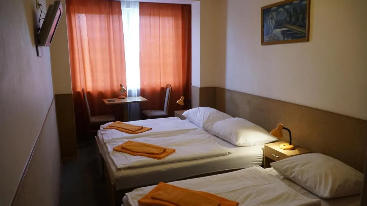 Pension Fox Prague 3*,
